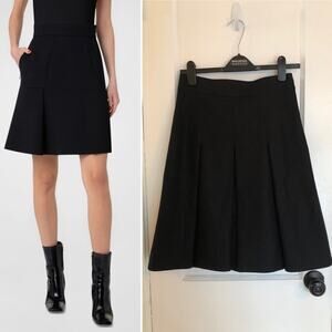 Akris Punto Black Pleated Wool Skirt